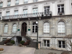 Гостиница Palais D'Etigny, Баньер-Де-Люшон